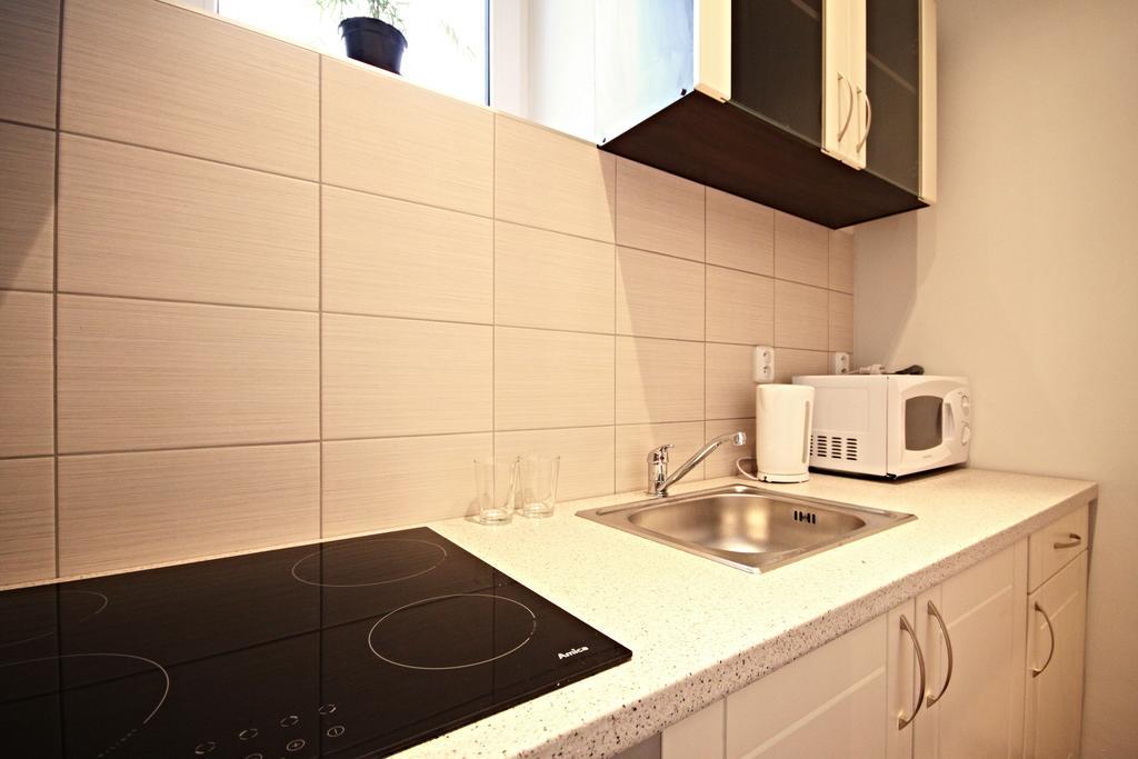 Jezerka Apartments Praag Kamer foto